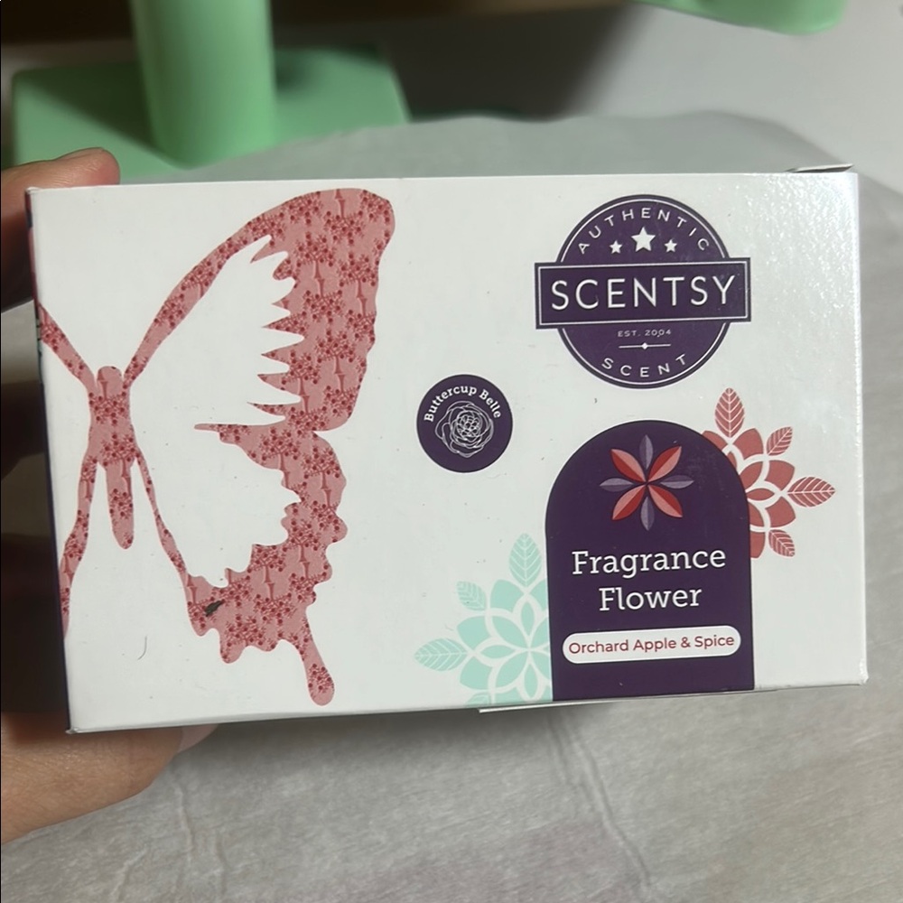 NEW!!!! Scentsy Fragrance Flowe